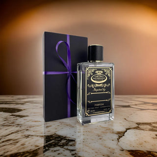 Intense masculine scent perfume spray