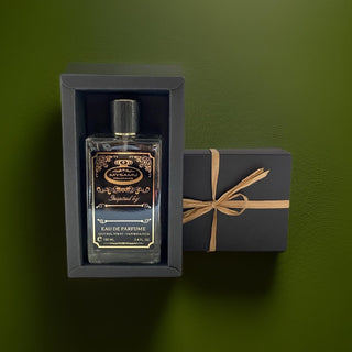 Long lasting oriental amber scent perfume