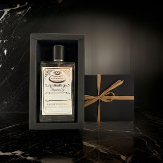 Premium dark oud fragrance spray for men