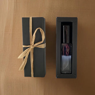 Rich woody sandal fragrance for men and women